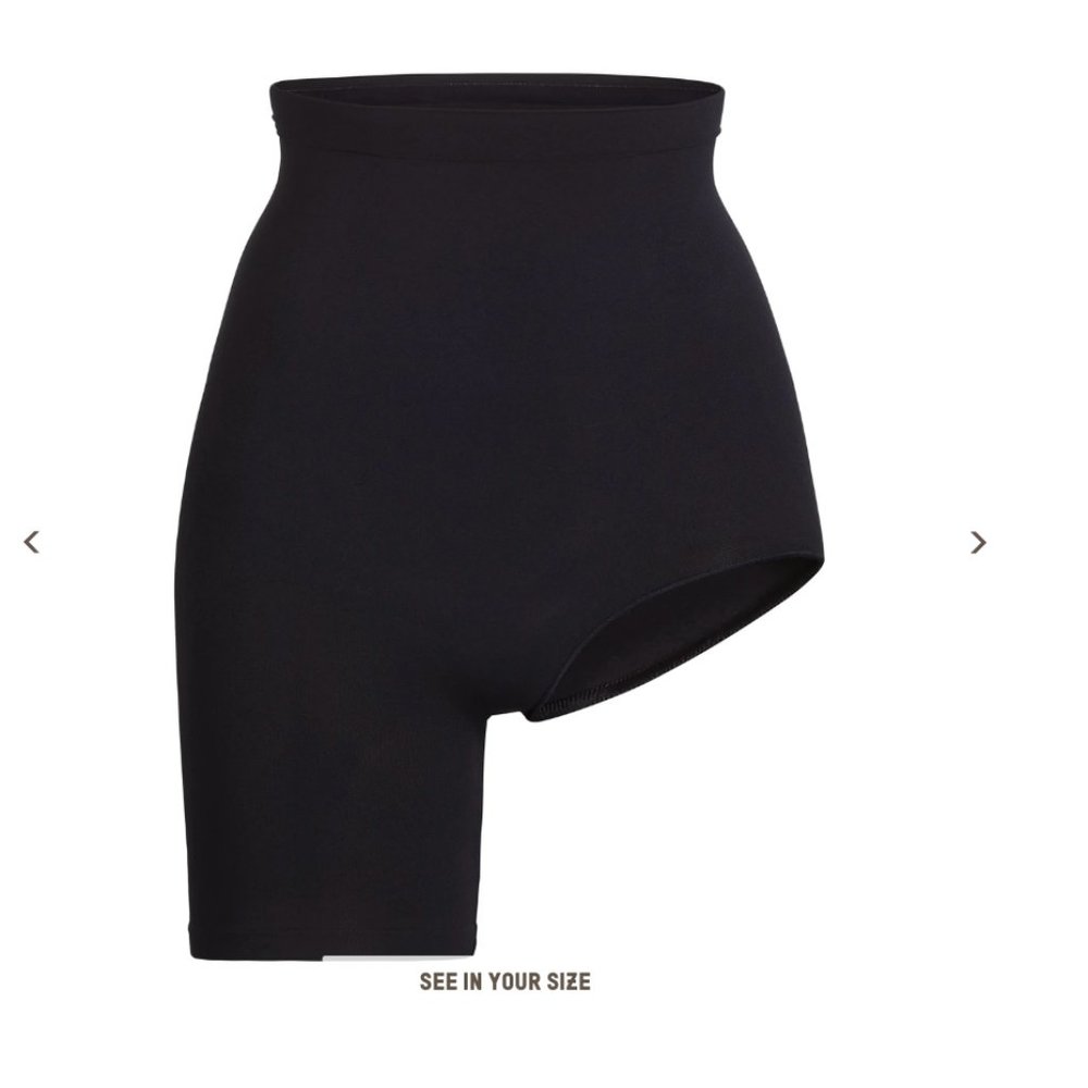 SKIMS Solution Short #1 color Onyx  size XXS/XS